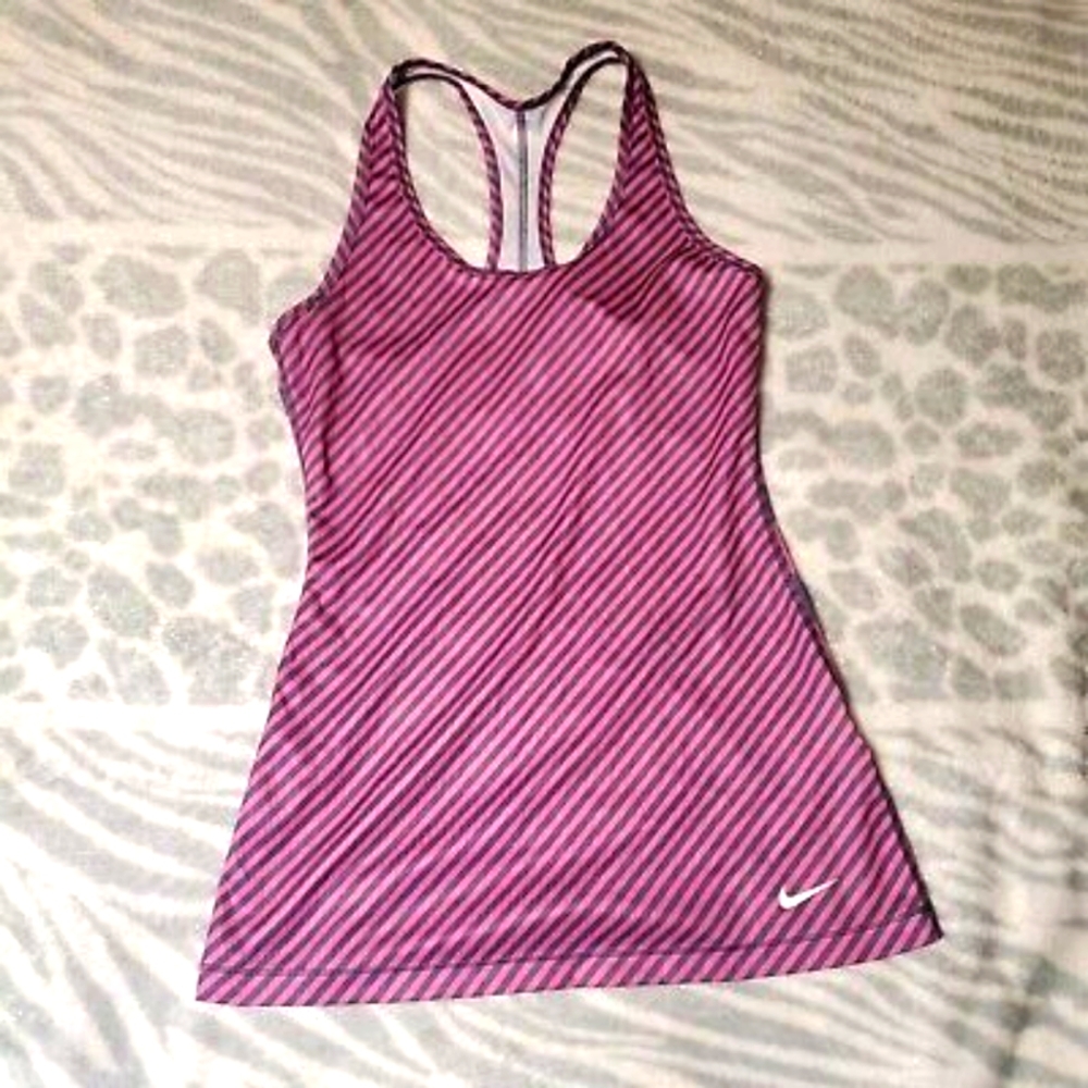 Nike Dri-Fit Women’s Racer Back Tank Top size Small pre-owned